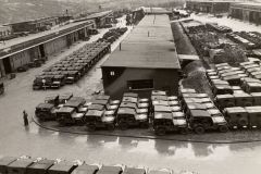 Atelier de recoditionnement à Esslingen en Allemagne sous commandement du 51st Ordnance Group