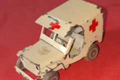 La jeep  de marque Polichinelle