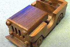 La jeep en bois