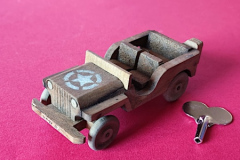 La jeep en bois