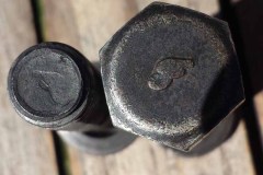 Boulon de palier-F inversé sur extrémité 