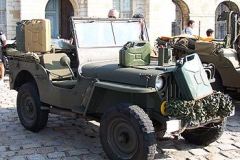 Jeep Vincennes en Anciennes